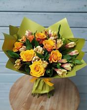 Букет цветов из:  Альстромерии и Розы в Певеке
