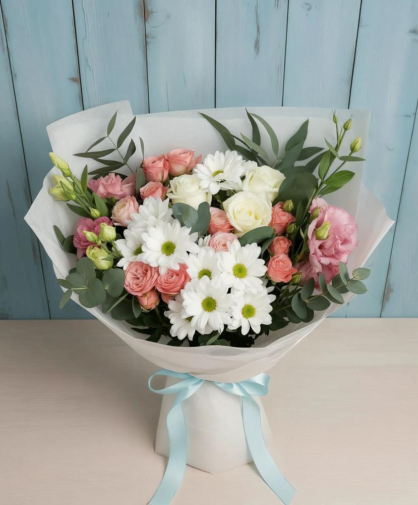Букет цветов из: Розы, Лизиантусы и Хризантемы в Певеке