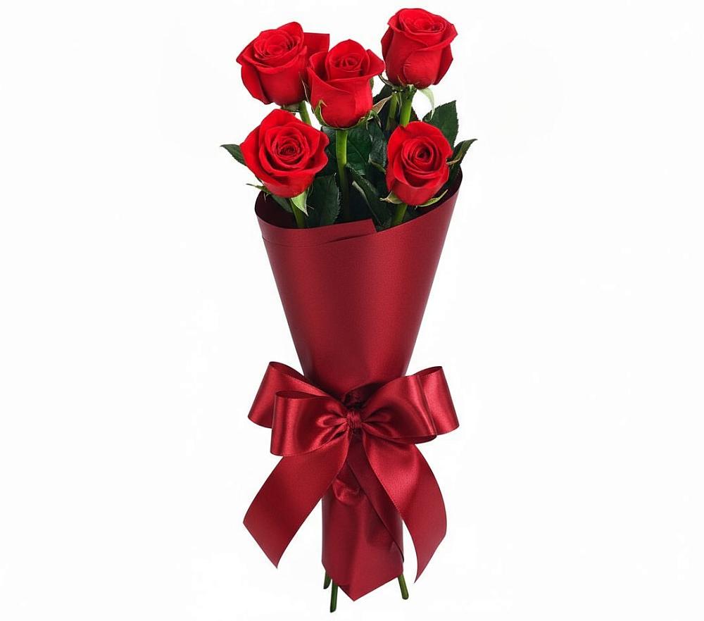 Букет 5 Красных роз Эдлесс Лав в Певеке