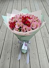 Букет цветов из:  Альстромерии #REPLACE_PRED# Певеке