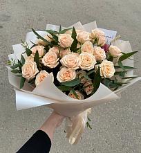 Букет Кремовые розы Латте в Певеке