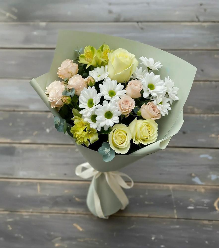 Букет цветов из: Альстромерии, Розы и Хризантемы в Певеке