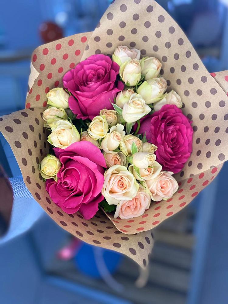 Букет цветов из: Розы в Певеке