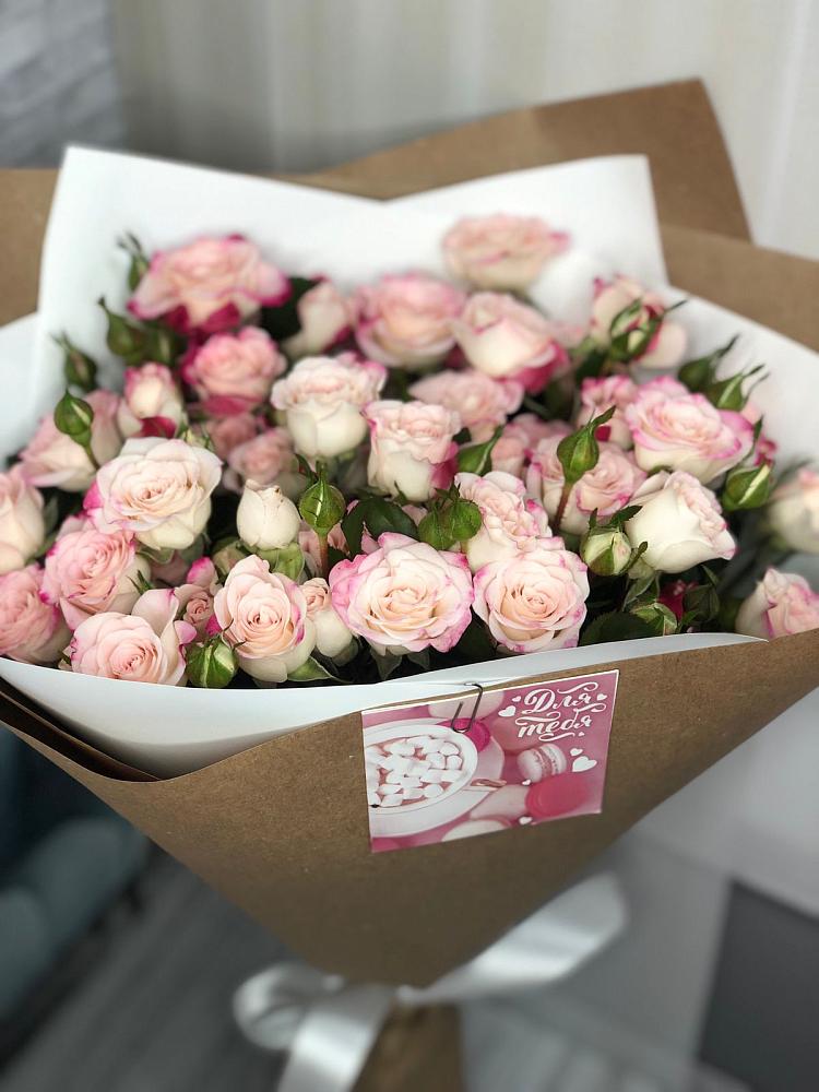 Букет цветов из: Розы в Певеке