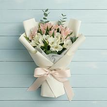 Букет цветов из:  Альстромерии в Певеке