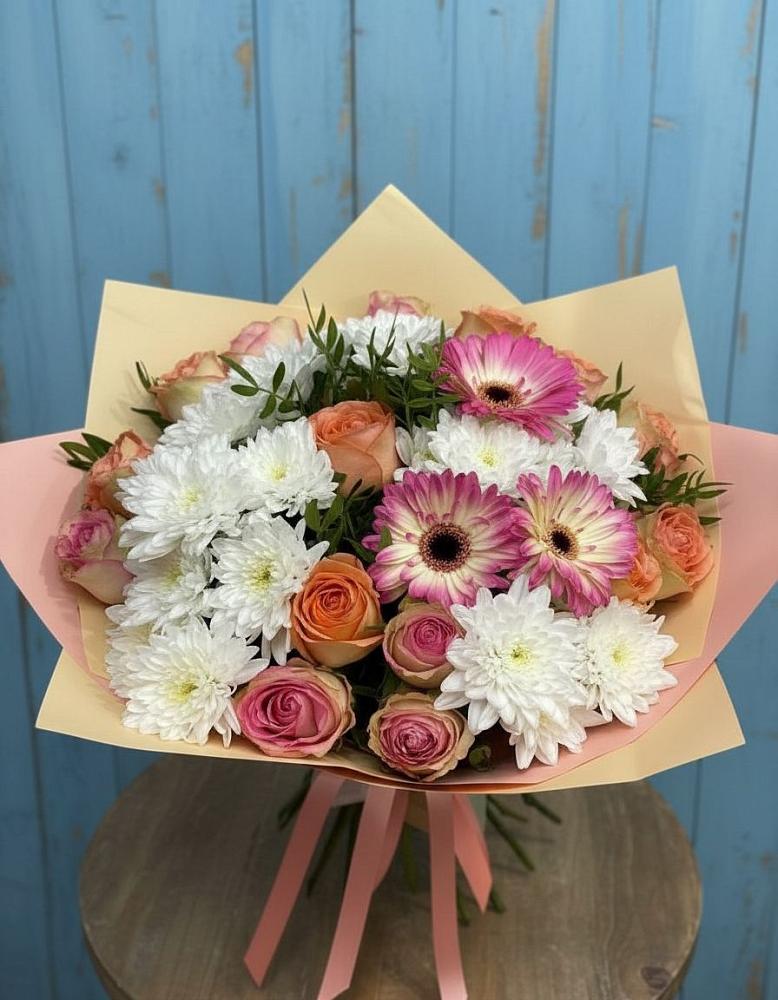 Букет цветов из: Розы, Герберы и Хризантемы в Певеке