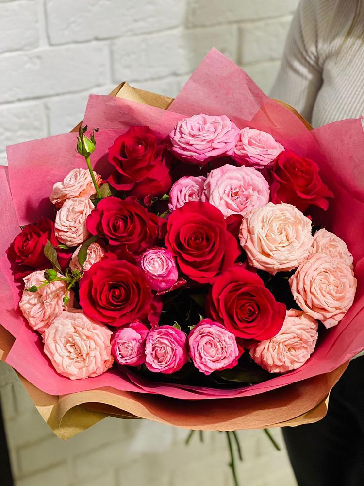 Букет цветов из: Розы в Певеке