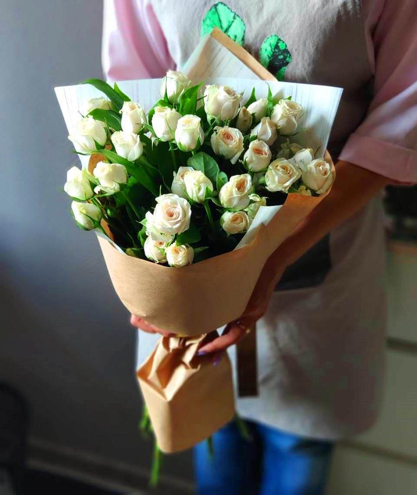 Букет цветов из: Розы в Певеке