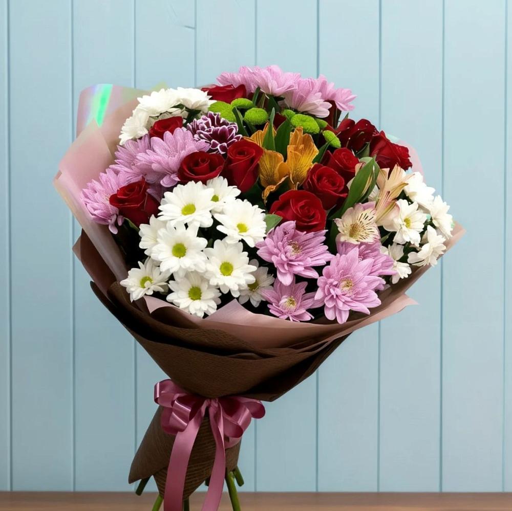 Букет цветов из: Розы, Хризантемы и Альстромерии в Певеке