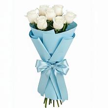 Букет 7 белых роз Проуд в Певеке