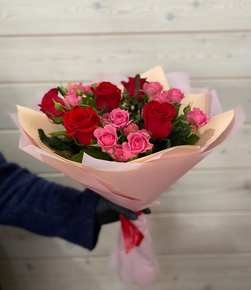 Букет цветов из: Розы в Певеке