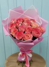 Букет 15 Розовых роз Равель в Певеке