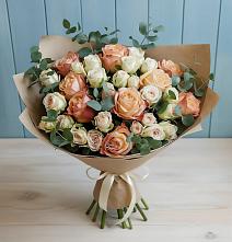 Букет цветов из:  Альстромерии и Розы в Певеке