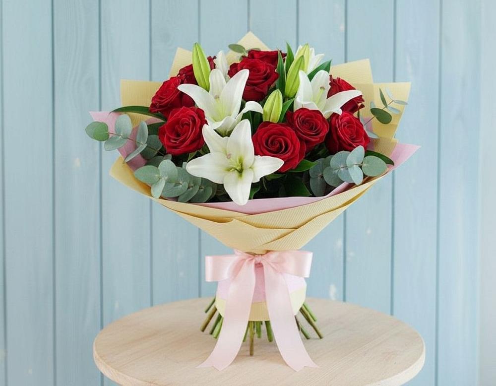 Букет цветов из: Лилии и Розы в Певеке